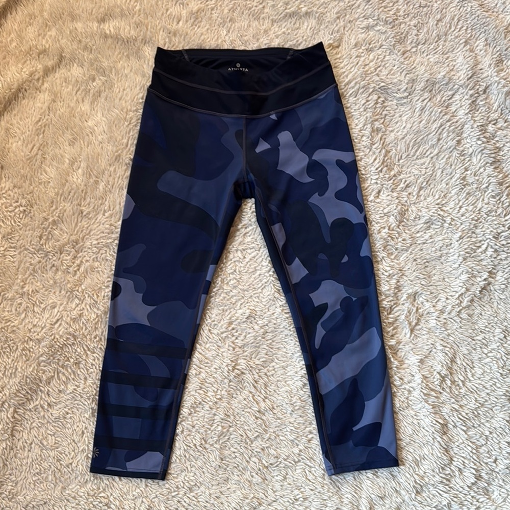 Athleta Blue Camo Capri Sonar Leggings Style #347939 size S - Picture 2 of 11